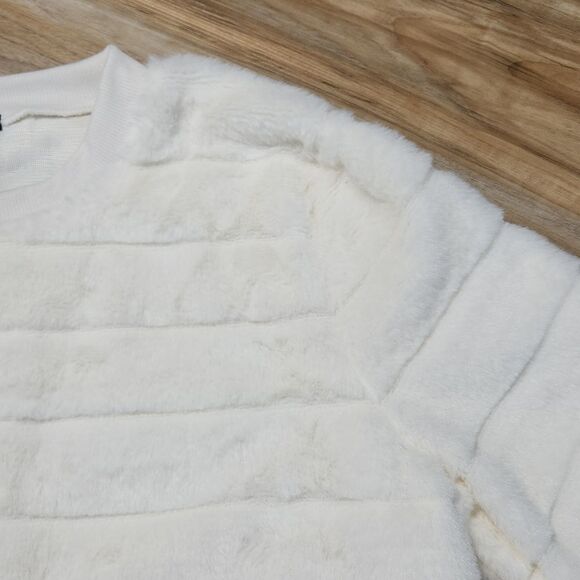 🔥NWT Rue21 Cream Faux Fur Long Sleeve Sweater Large - Picture 4 of 8